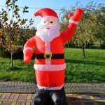 Я и надувной Санта-Клаус