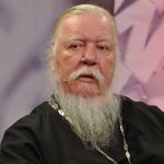 Отец Димитрий Смирнов: портрет в социальном интерьере